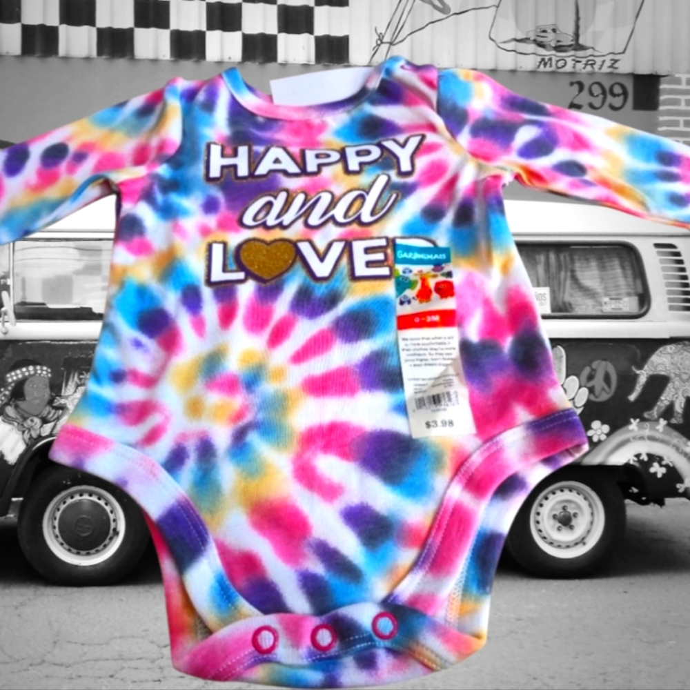 Long Sleeve|"Happy and Loved" Graphic|Bodysuit